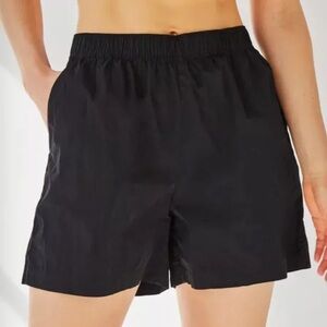 Artizia TNA Claremont 3” Short